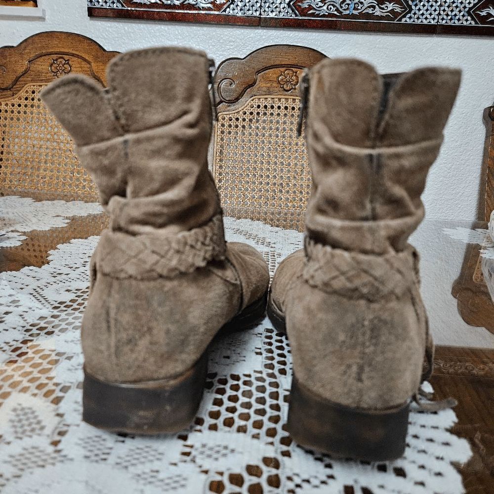Born Boots for women - Picture 5 of 9